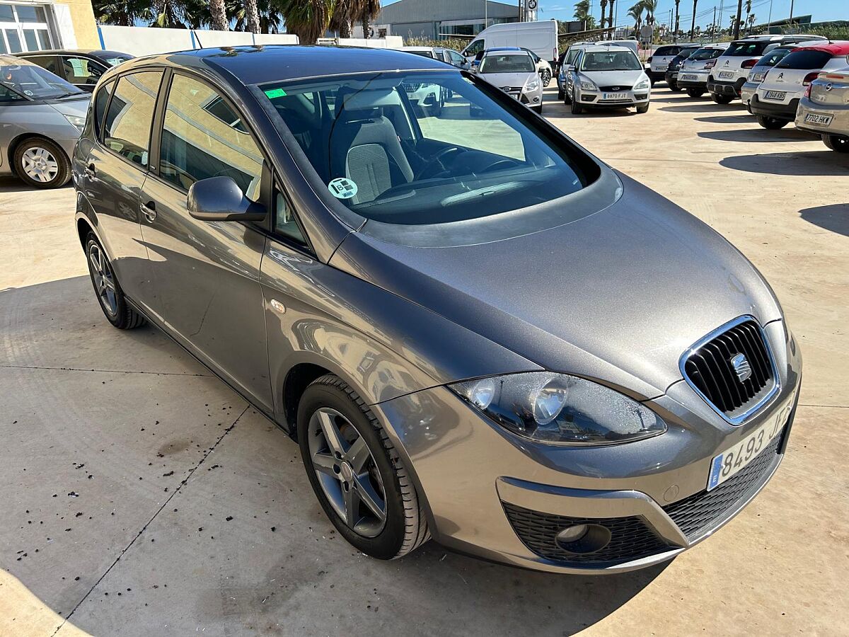 SEAT ALTEA I-TECH 1.6 TDI AUTO SPANISH LHD IN SPAIN 61000 MILES SUPERB 2015